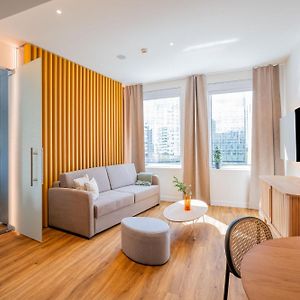 Suite met een Slaapkamer en een King Size Bed